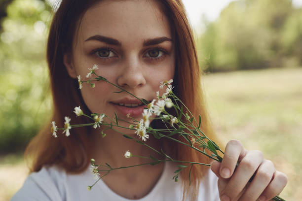 Olfactory system and vomeronasal organ: Differences and connections between two pheromone-sensing channels